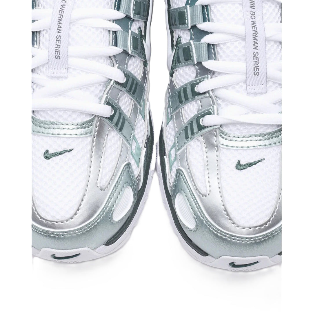 Nike Scarpe